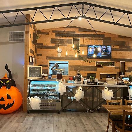 Sunglow Motel Bicknell Εξωτερικό φωτογραφία
