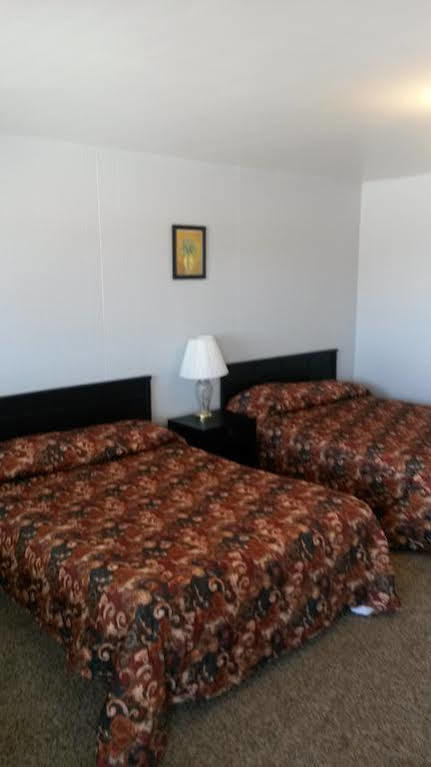Sunglow Motel Bicknell Εξωτερικό φωτογραφία